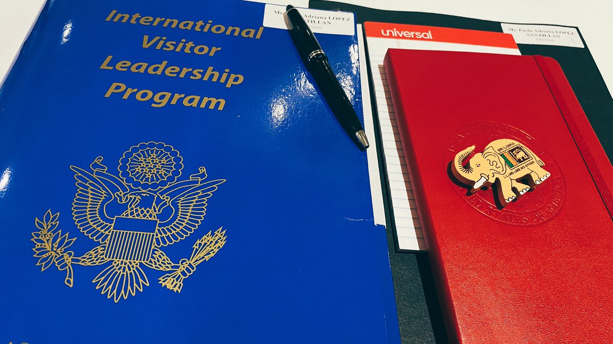paosantillanmx's tweet photo. I’m truly grateful for all the support from the @StateIVLP and @MeridianIntl team and also for your compromise to strengthening our leadership habilites for change management 🗺🕊🌈.
#IVLP #FacesOfExchange #ExchangeAlumni https://t.co/EloCsYWdQQ