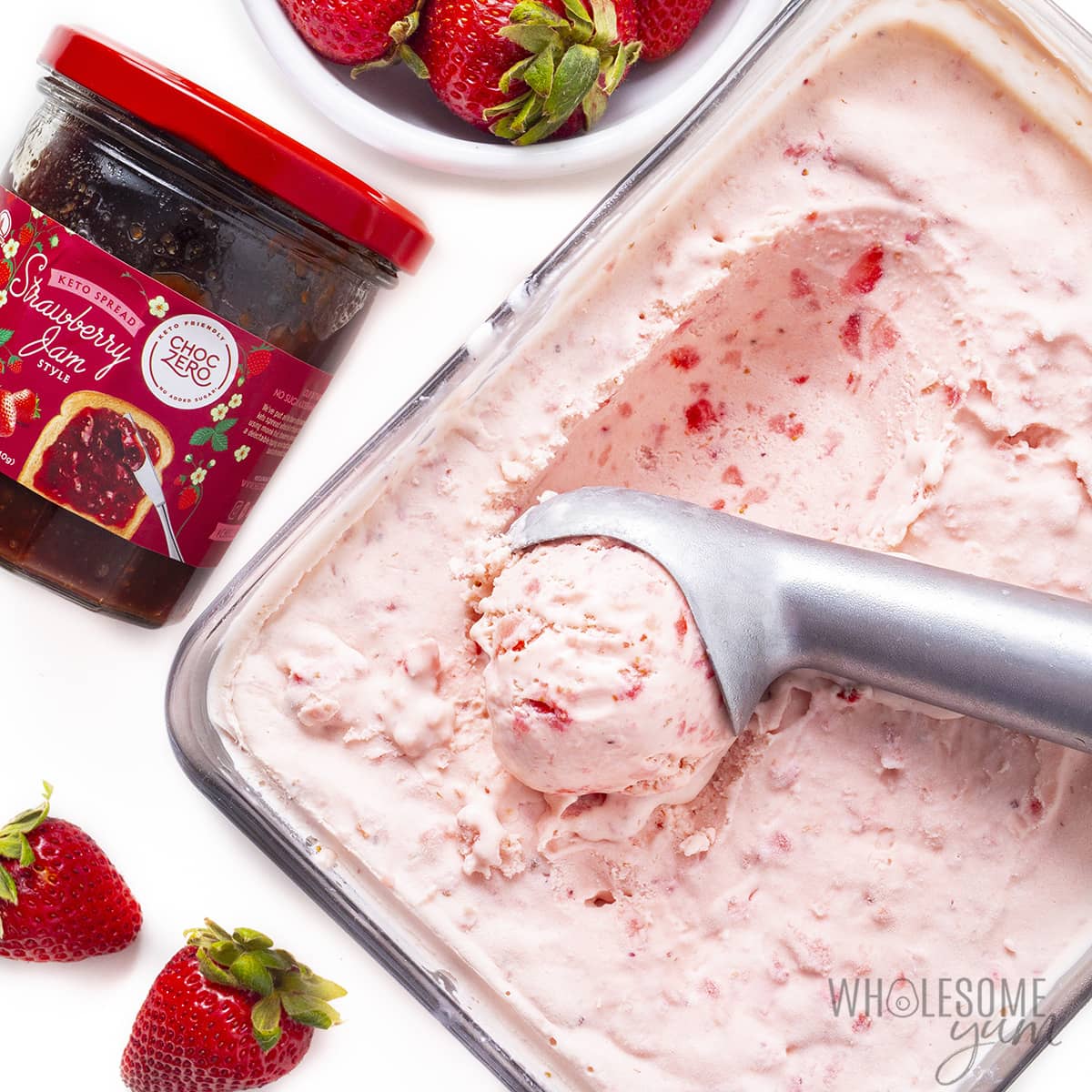 The secret to creamy, dreamy ice cream bursting with flavor? <a href="/CHOCZERO/">ChocZero</a> strawberry preserves! Printable recipe here 👉 wholesomeyum.com/keto-strawberr…