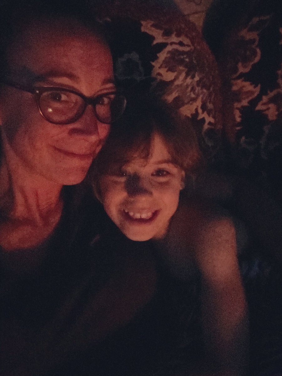 RoosTante's tweet photo. Monster liefde,
en the Neverending Story ❤️
#RoseResidence https://t.co/8GmYEx6hxT