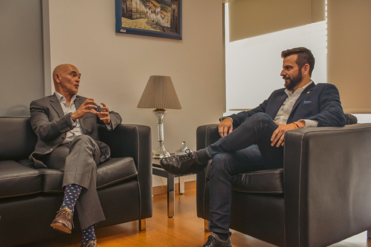 🗒️Agenda | El ministro de <a href="/FinanzasEc/">Economía Finanzas Ec</a>, <a href="/parosemena/">Pablo Arosemena Marriott</a>, y Juan Carlos De la Hoz, representante de <a href="/el_BID/">Banco Interamericano de Desarrollo</a> en Ecuador, dialogaron sobre las oportunidades de colaboración y financiamiento para fortalecer la reactivación económica.