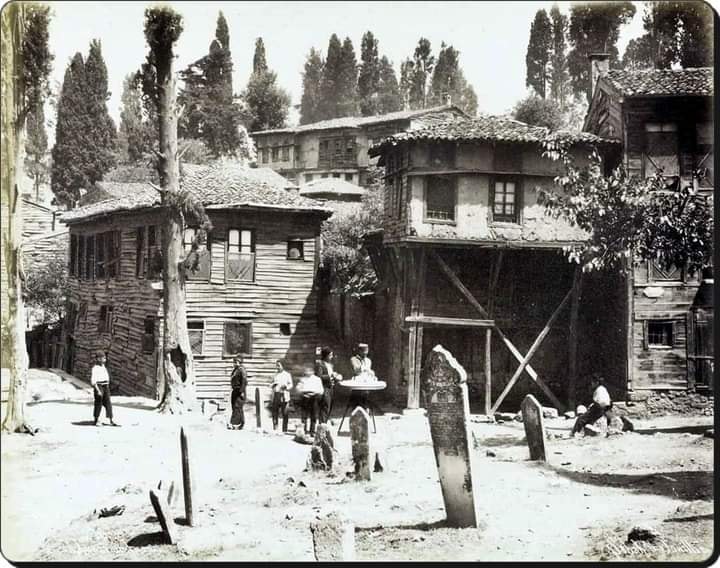 _bookarchive's tweet photo. Kasımpaşa, 1910 https://t.co/1pz73N5Fdy
