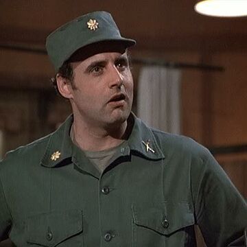 Happy birthday to MASH alumni Jeffrey Tambor        