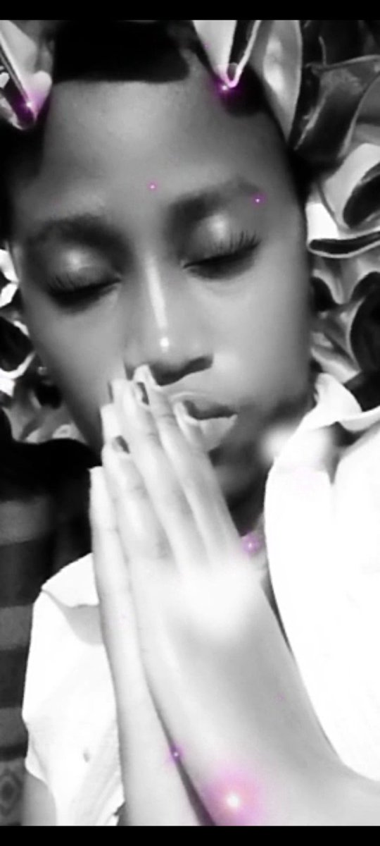 Dear Jesus, teach me to daily lay my burdens at your feet. Show me I can trust in your loving care. Grant me, your beloved, the nourishing blessing of rest and peaceful sleep. Good night y'all 💤