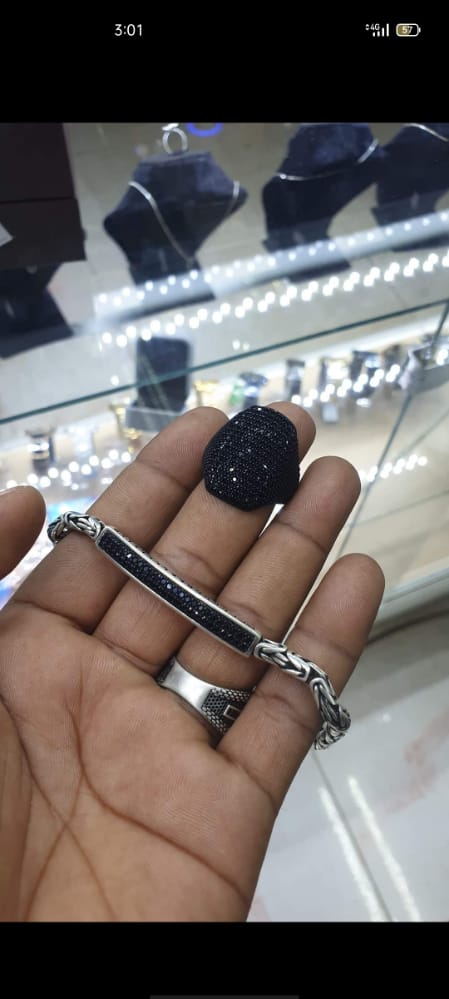 حنسحب ع خاتم رجالي كل العليك رتويت ولايك للتغريده
تكون متابع للحساب <a href="/majic_silver/">MAJIC SILVER</a>