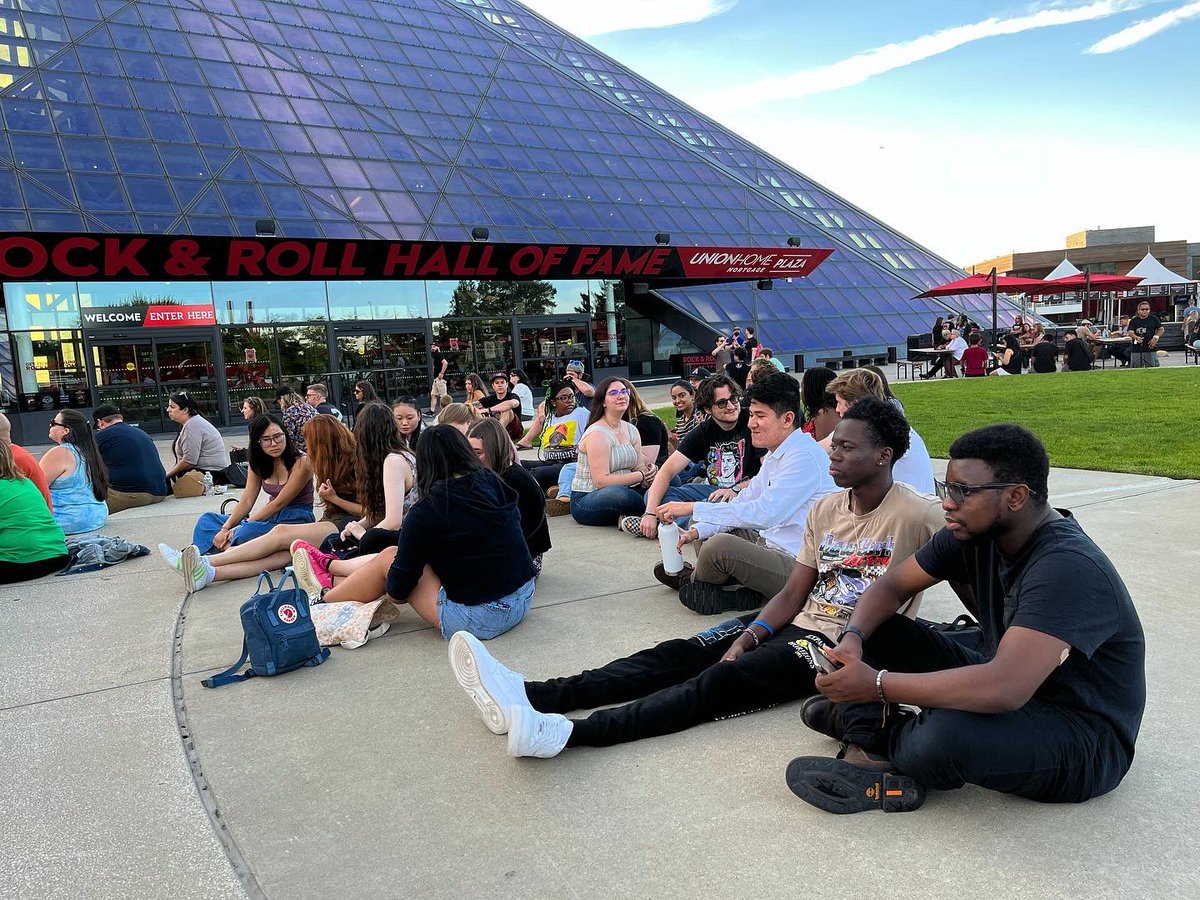 SOTC_CLE's tweet photo. Yesterday the SOTC cohort got to attend a concert at @rockhall 
The performance was fantastic and it was a great opportunity to relax and listen to good music! 🎶

#summeronthecuyahoga  #SOTC2022 #internship https://t.co/ZcRsNVIpiz