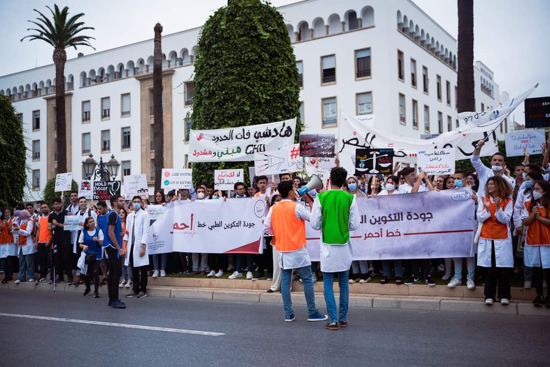 Laya_drs's tweet photo. Un CHU prêt MAIS FERMÉ !
Des patients et étudiants Fatigués !
Qu'attendez-vous ?
#الصحة_تحتضر https://t.co/DNaVq3gDk4