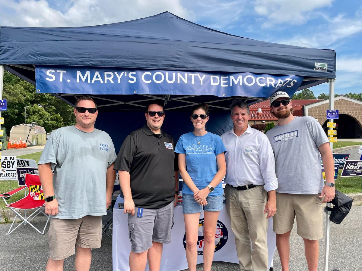 StMarys_Dems's tweet photo. Early voting until 8PM today! Thanks to @DougGansler for stopping by Hollywood Volunteer Fire Department this afternoon.
Get out and #VoteBlue! #SMCDems https://t.co/YxBFRUMrBM