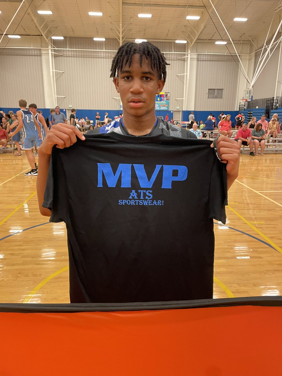BigShotsGlobal's tweet photo. #BIGSHOTS #MBLive

🏆16u TITLE GAME 🏆

Hustle- 48
MVP 4 Collin Farmer 14 

Impact Black- 45 https://t.co/dTWWqKnEE1