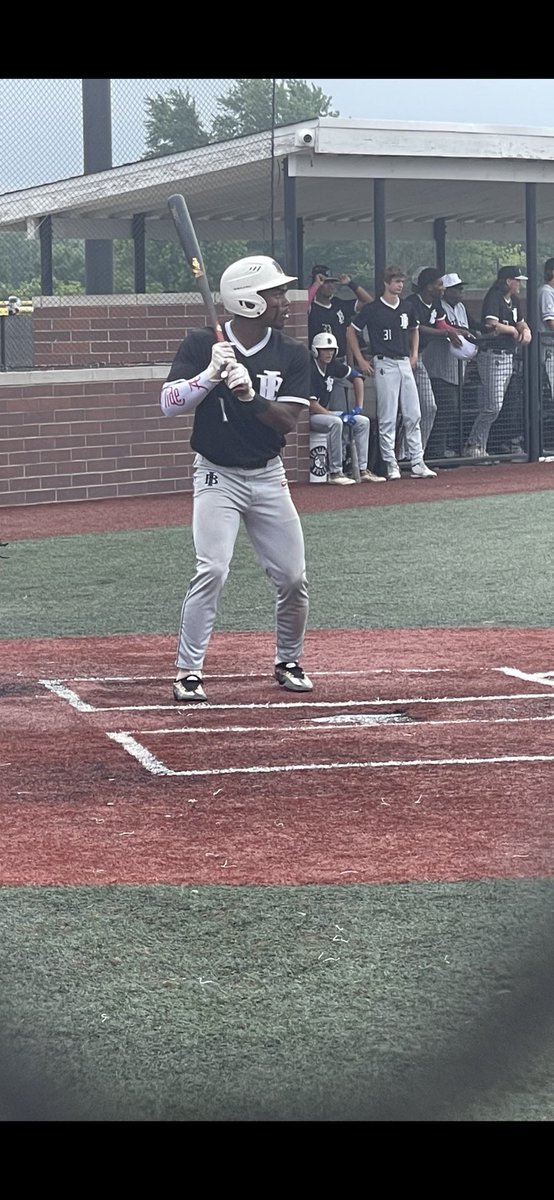 LC Bears Baseball tweet media