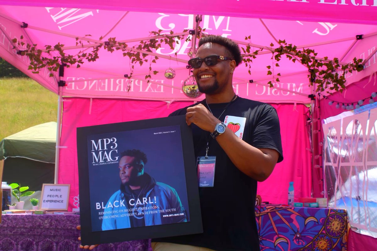 mp3magofficial's tweet photo. The vibes were electric on Marvin’s Mountaintop during @YondervilleFest this past weekend 🔊

Major love to everyone involved &amp; a big thank you to anyone who stopped by to hangout and/or grabbed a copy of our Volume 1 print mag 

We appreciate you 🤍 https://t.co/3QX0mkAxhP