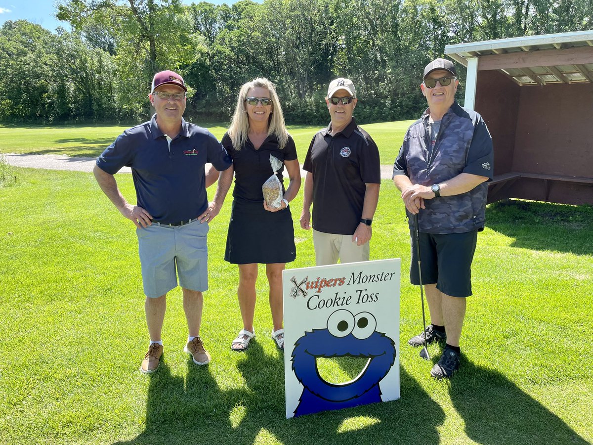 BUBobcats's tweet image. ⛳️ Kuipers Family Bakery graciously chipped in with monster cookies for the @IGWealthMgmt Bobcat BIRT Cup. 🍪😋