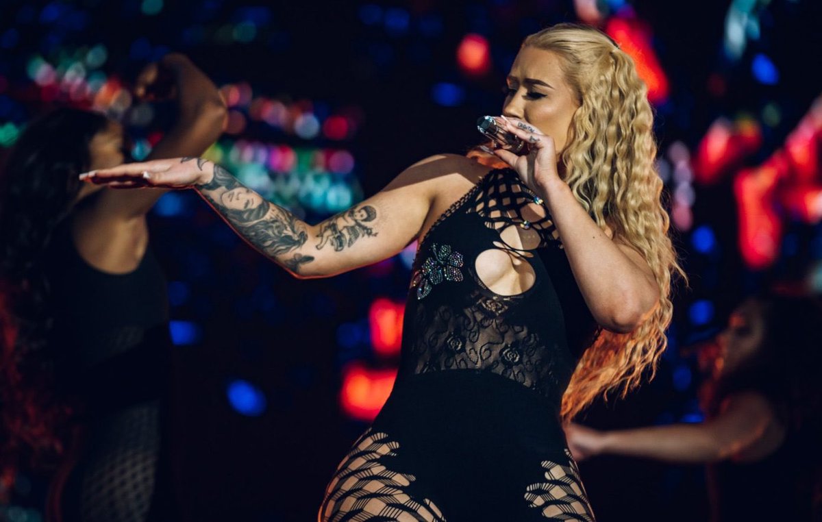 IGGYAZALEADAILY's tweet photo. @IGGYAZALEA performing at @ExitFestival in Serbia last night. https://t.co/bOn7YrdybH