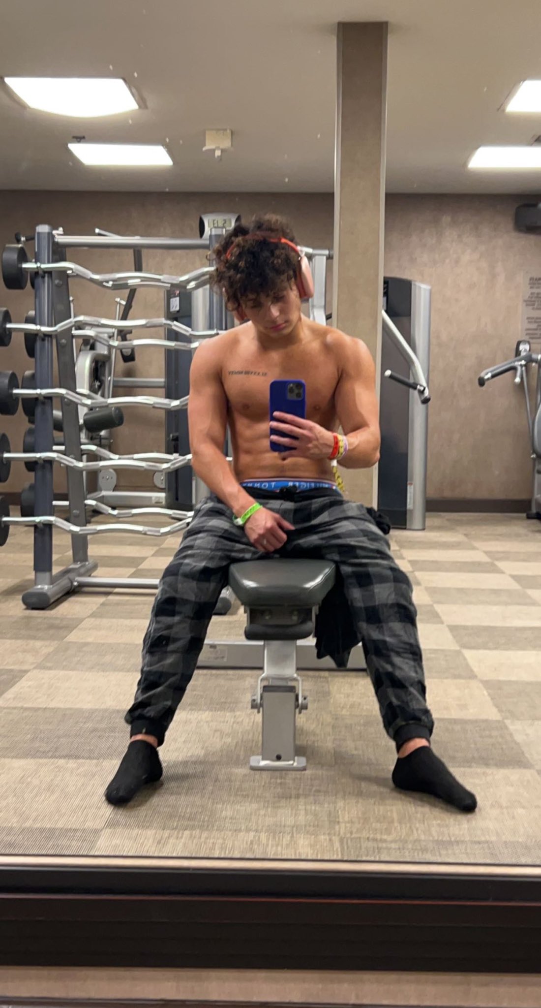 diego martir on Twitter: "who wants to sit on my lap 😏 https://t.co