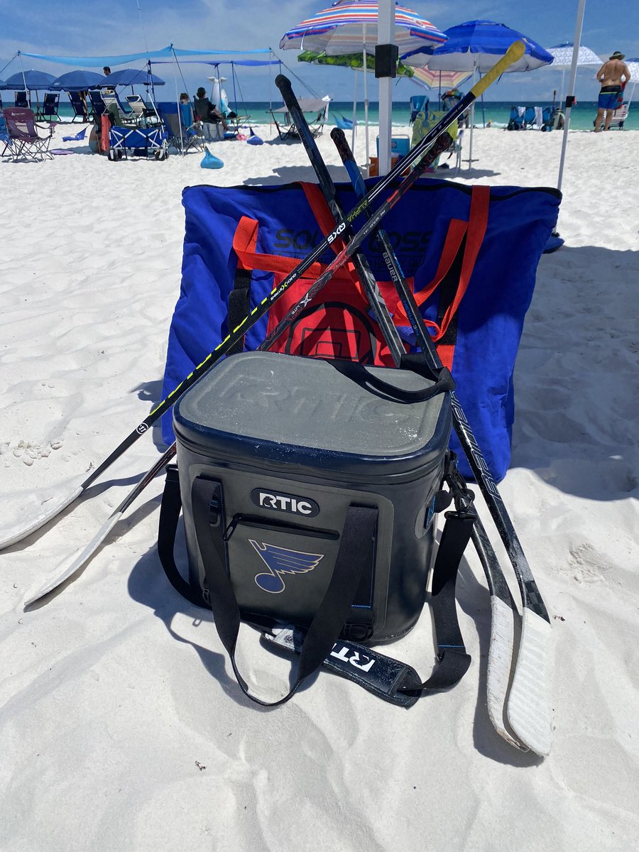 tgabe13's tweet photo. @GoalieGearNerd https://t.co/l1Jf4QbwZy