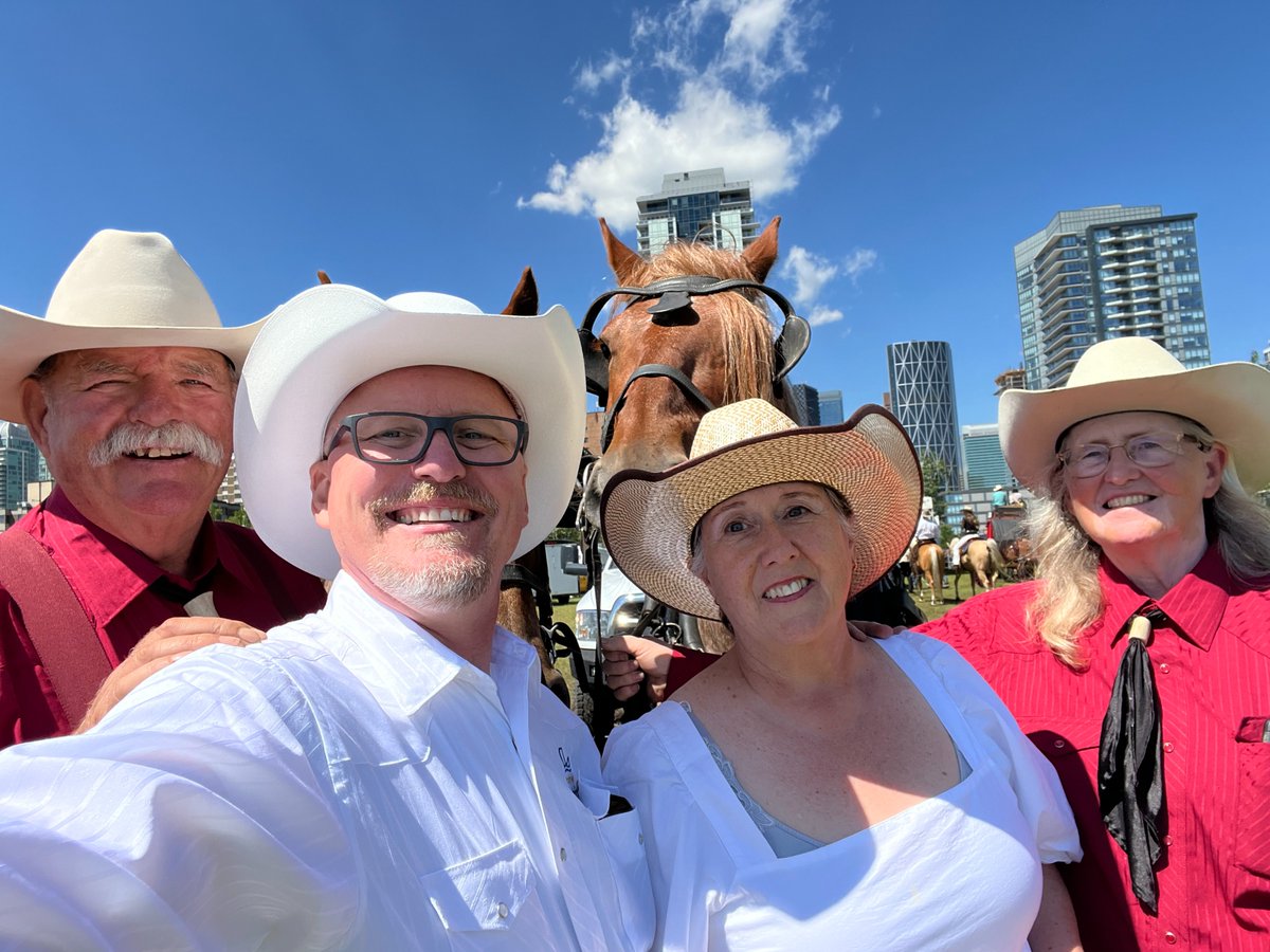 MayorHyggen's tweet photo. What an incredible honour to represent our city at the @calgarystampede  parade today alongside @YQLDistrictEX President, Bev Lanz. 

It was an action packed day of chatting with colleagues from all over the province. 

#yql  
#BrighterTogether 
#GatewaytoOpportunity   
#Stampede https://t.co/ne3rLBOEYy