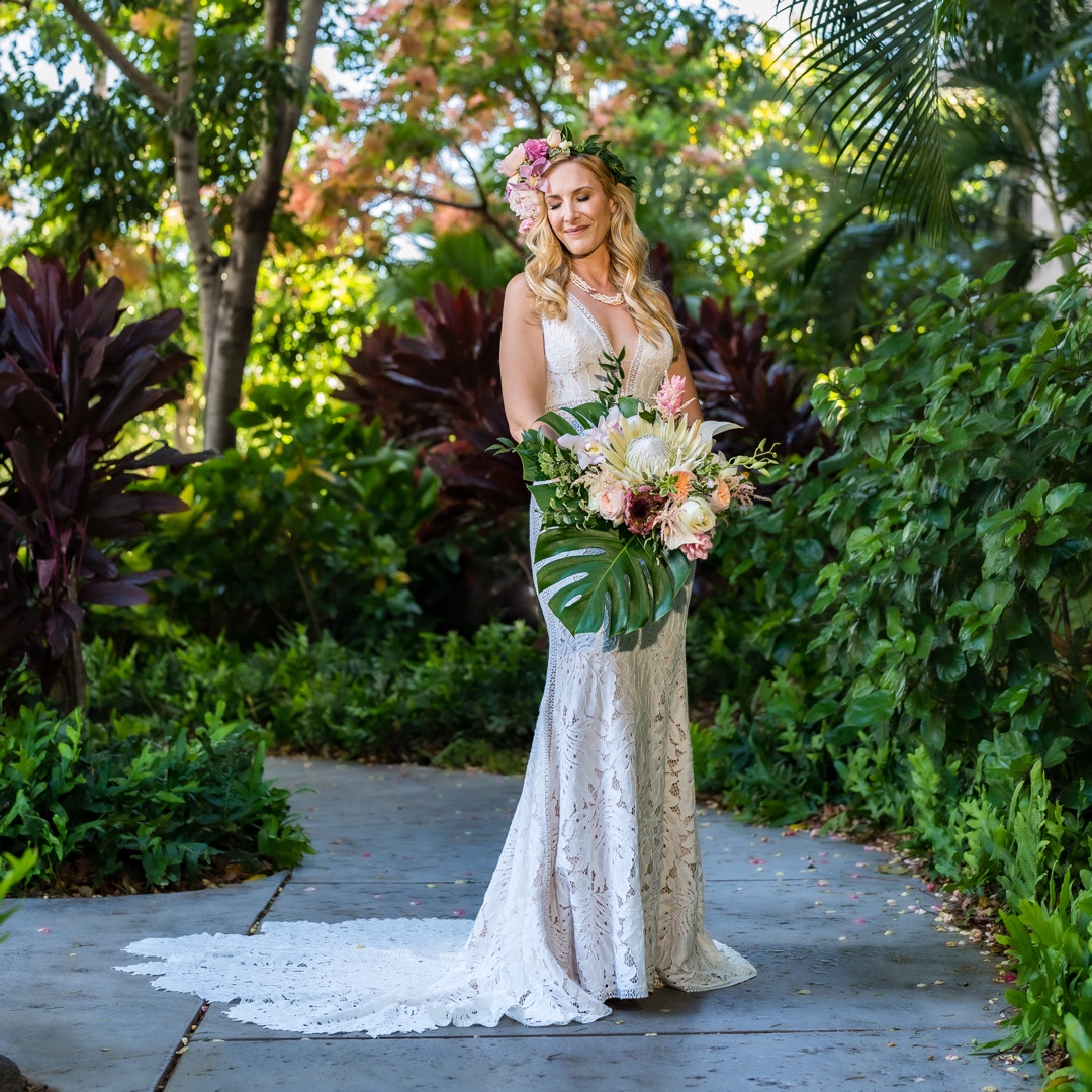 EllysFormalWear's tweet photo. Our real bride Alex looked absolutely stunning in her Burke dress from @MaggieSotterodesigns. The intricate details and design of this dress was the perfect match to her monstera themed wedding on Kauai.💞 Wishing her and her new husband a lifetime of love and happiness! https://t.co/SxZu5I49eL