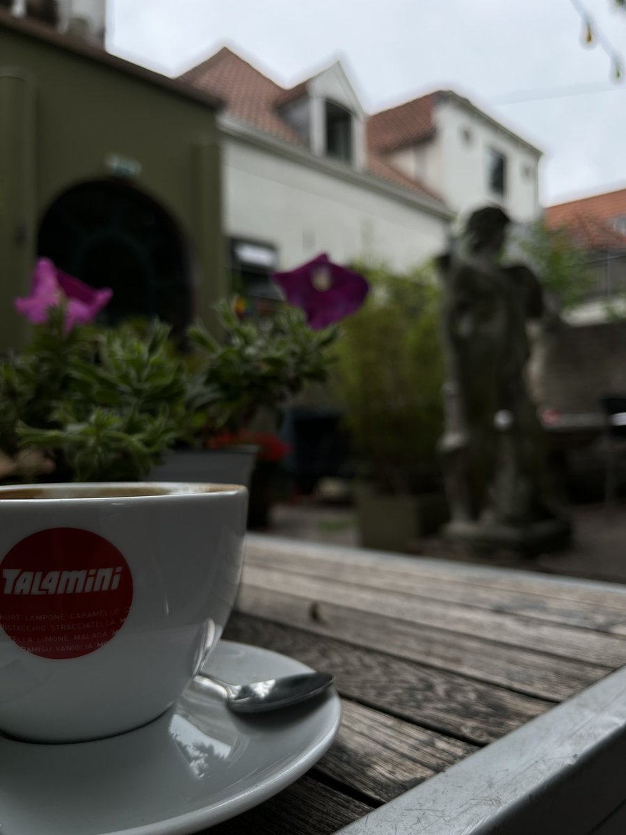 dennisk1987's tweet photo. Begin van t weekend #deventer #talamini https://t.co/QIEBA0jx4f