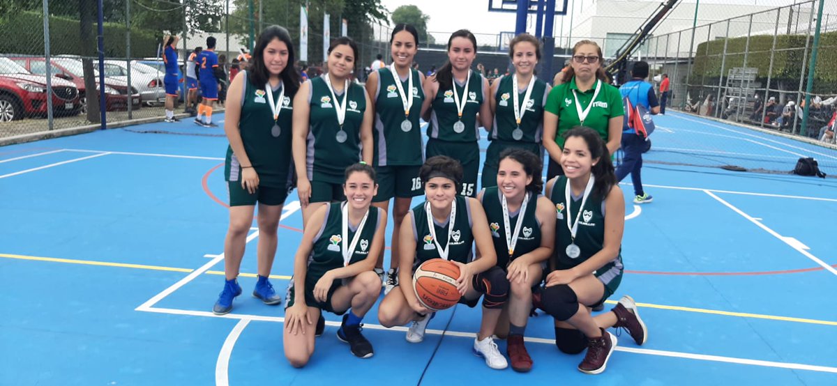 DAE_ITAM's tweet photo. 👏🥈Felicitamos al gran equipo de básquetbol femenil, que obtuvo medalla de plata, después de haber clasificado en primer lugar en la fase de grupos, en los juegos BAL 2022.
#DAE @ITAM_mx - Subdirección de Bienestar Integral
#OrgulloITAM #Deportes #ITAM #ColmillosITAM🐺 https://t.co/DLkXQzsZKU