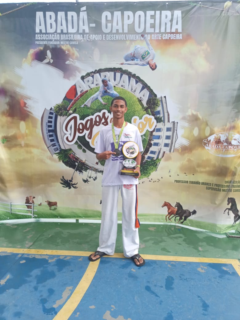 odebate's tweet image. Macaense conquista vice-campeonato na capoeira do Jogos do Interior odebateon.com.br/macaense-conqu… via @odebate 
#Esporte #Capoeira #Macaé #Odebateon
