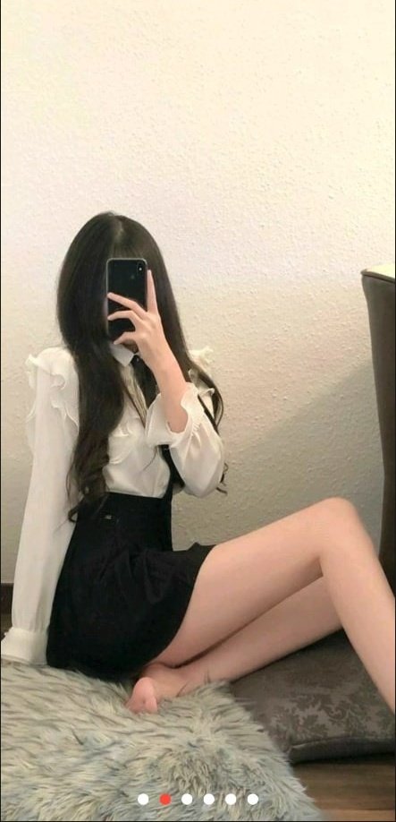 mishasfiles's tweet photo. she's so my type i want to kill muself https://t.co/9HbaArasys