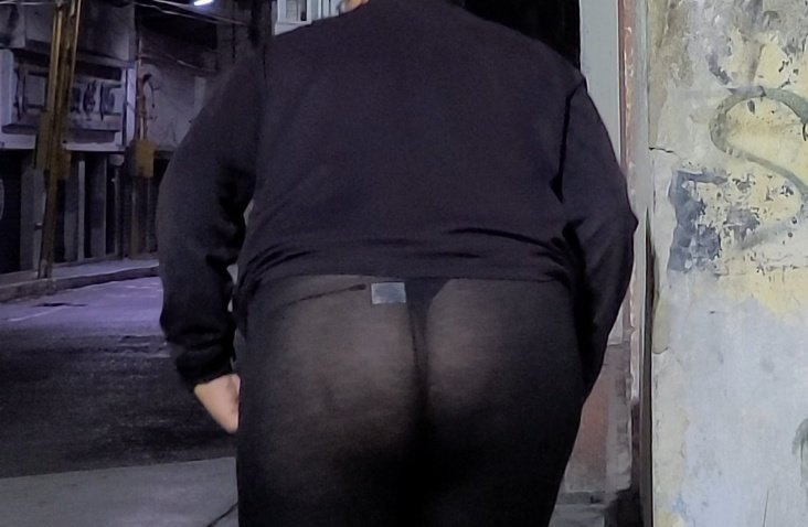 fetichevalraul's tweet photo. Así mi nuevo leggin. Estaba ayer por la plaza.... https://t.co/HOL2gPliPw