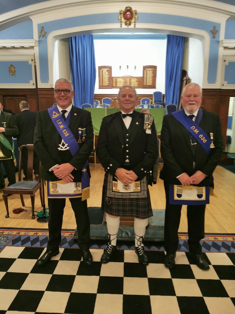 bsj636's tweet photo. Tonight, myself and DM Bro Mark Gibson PM attended Lodge St Andrew No 465, where we also met Bro Jim Turner, to witness an excellent night of Freemasonry.
1 Lewis was initiated and 1 Brother received his 60 year diploma.
https://t.co/NguOESEiYC https://t.co/C7VKPR1VBd