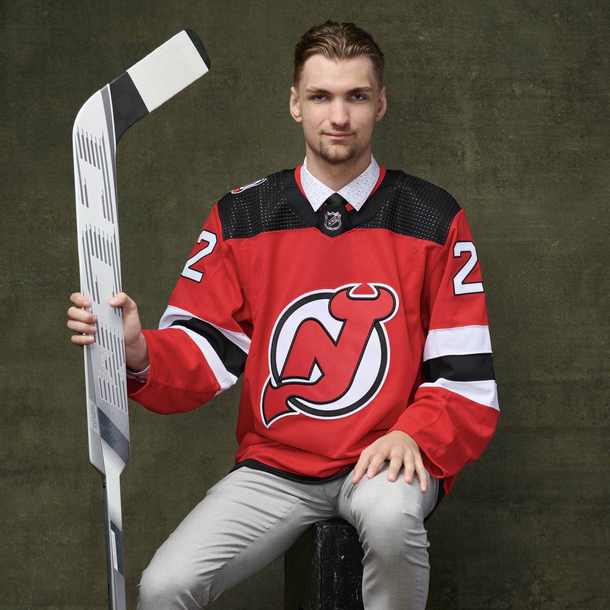 NJDevils's tweet photo. "He makes everything look so easy."
Our newest goalie prospect has the right attributes to succeed.
π°: https://t.co/9c4WBwTBXI
#DevilsDraft | @Verizon https://t.co/obd1zeksyt