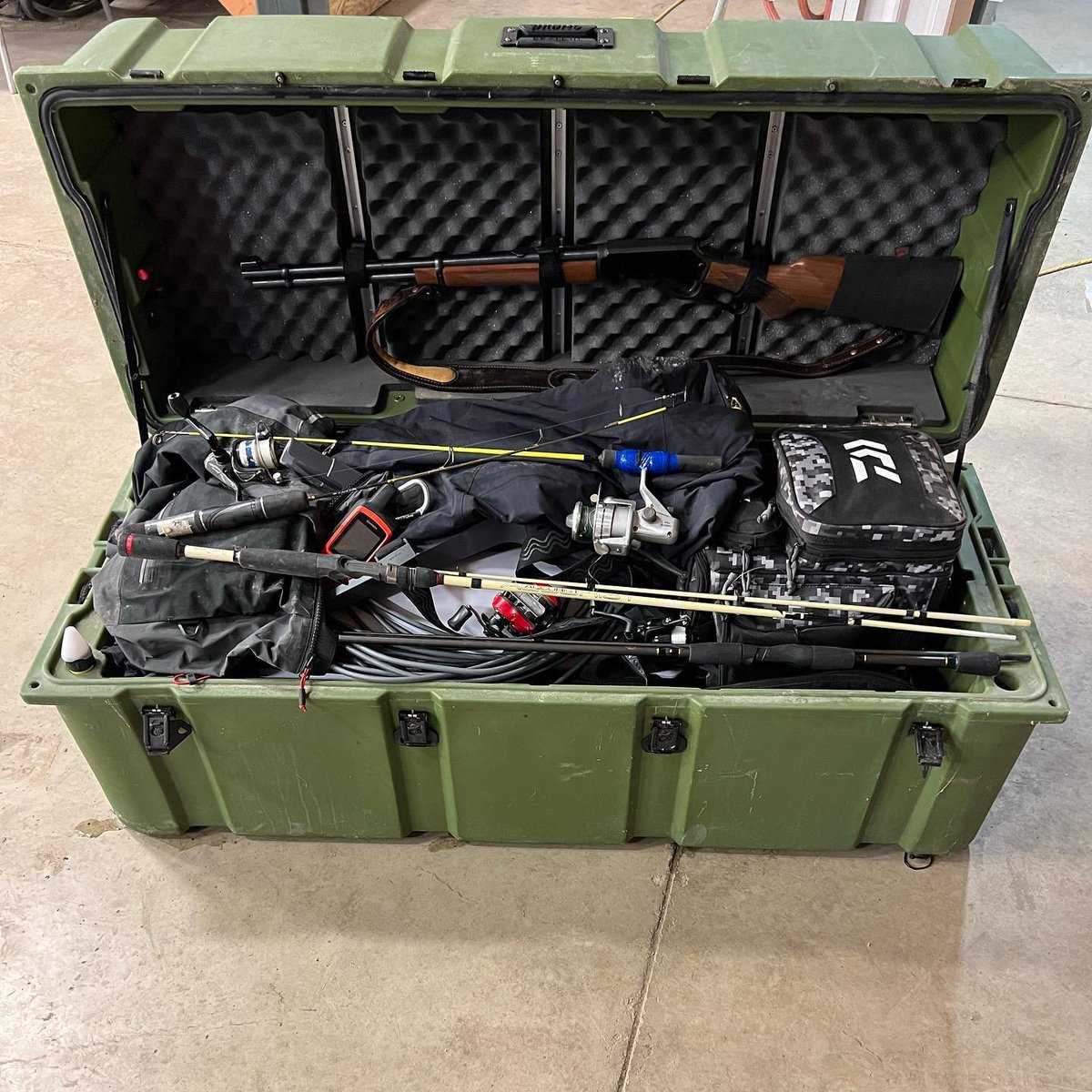 Bronc Box tweet media