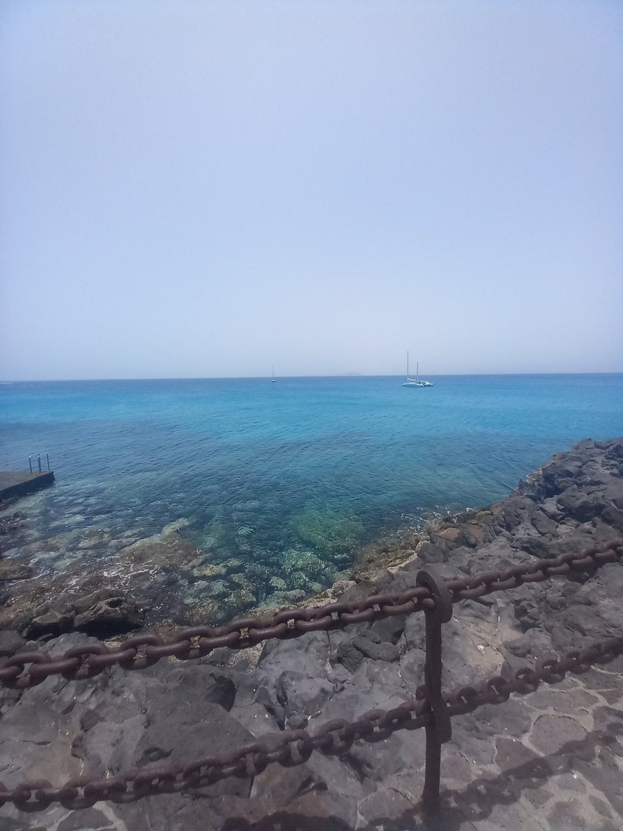 Daniel88082290's tweet photo. Fab time in Playa Blanca, Lanzarote today https://t.co/0XwKBq6Cga