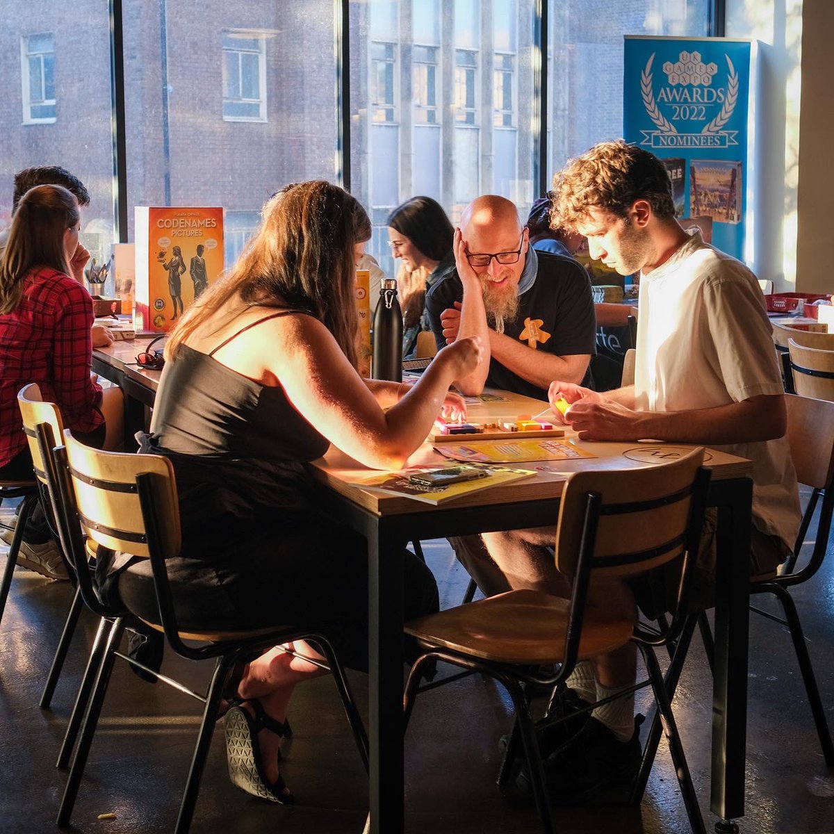 Did you miss the start of the <a href="/Ember_GN/">Ember</a> Games Expo this evening? Never fear! There’s still a whole day to go tomorrow: head to the rear of @kommune_ch between 11:30am &amp; 8pm for all sorts of fun and games 🎲🎮👾 Featuring: <a href="/PatriotGamesLtd/">💙 Patriot Games ❤️</a> <a href="/TreehouseBGC/">The Treehouse board game cafe</a> <a href="/boneloaf/">Boneloaf</a> <a href="/nvmuk/">The National Videogame Museum</a> &amp; more!