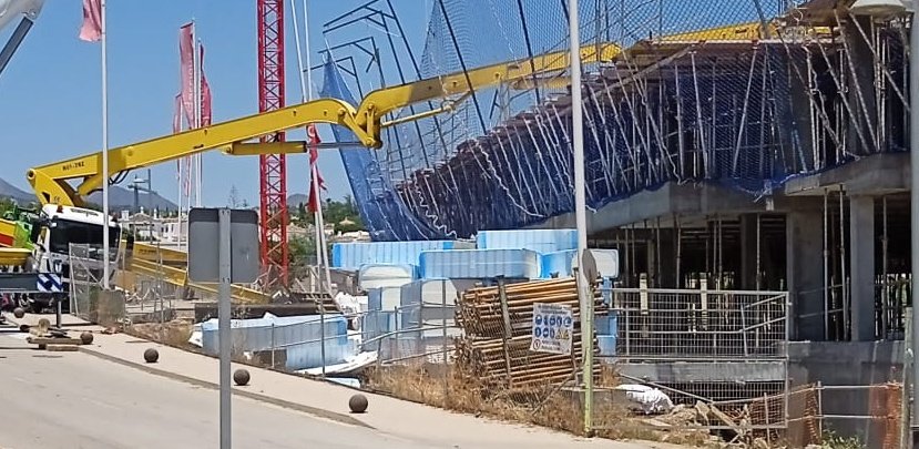 La falta de Salud Preventiva en puestos de trabajo acaba nuevamente con la vida de un trabajador Está vez por el vuelco de un camión grúa Empresa MEDISD subcontratada por ACCIONA <a href="/CCOOHabitat_Ma/">CCOO del Hábitat Málaga</a> exige sanciones más ejemplares "Esto tiene que acabar"
<a href="/CCOOHabitat_AN/">CCOO del Hábitat de Andalucía</a> <a href="/CCOO_Habitat/">CCOO del Hábitat</a>