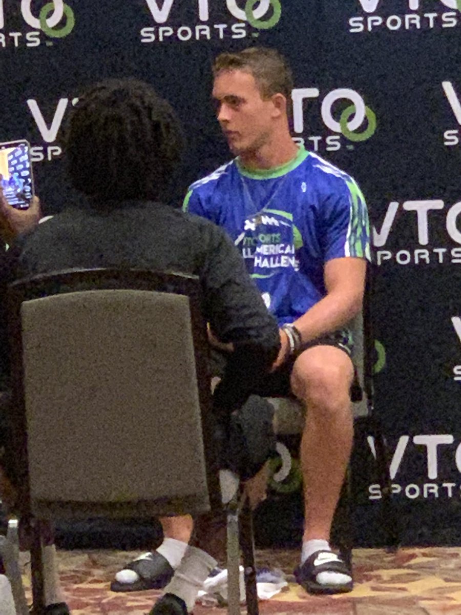 B_Pritchett22's tweet photo. Almost time to go. @VTOSPORTS All-American Challenge. Letโs get it @RidgelandHSFtbl #compete2WIN #PREDATORorprey #buildingCHAMPIONS https://t.co/7H4lCcSYqv