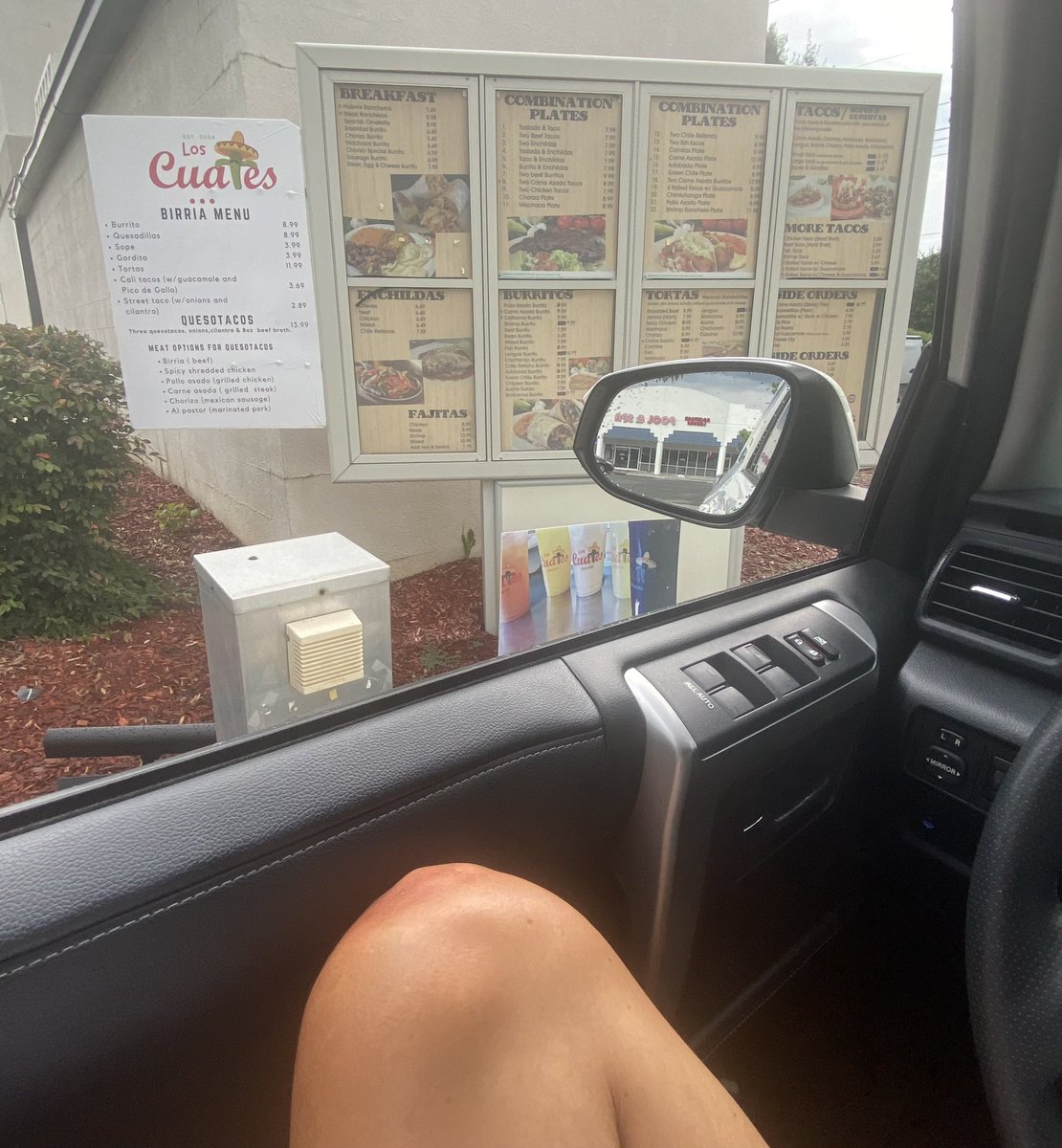 tweetsmoe's tweet photo. Better than sex tacos…. #notevenlying https://t.co/ePBp01nLmv