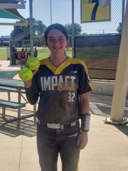 Our no 3-2, <a href="/scarlettkuhn32/">Scarlett Kuhn</a> keeping up with this Texas heat 🔥 with 2 bombs to the trees 💣💣 during today’s TFL Championship games. 

Keep swingin’, kid! <a href="/ImpactGoldOrg/">Impact Gold Fastpitch</a> <a href="/coachbri15/">Bri</a> <a href="/TFLfastpitch/">Texas Fastpitch League</a>