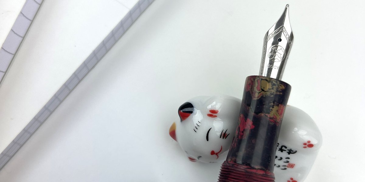 PenChalet's tweet photo. #ICYMI Get an eyeful of one of most oversize of oversize pens out there with the Pen Gangsta in this review of the Ranga Giant 9B fountain pen:
https://t.co/2VDa51975m #fountainpen #pen #rangapen #rangagiant9b #giant9b #penchalet #fountainpenreview #penreview #review #pengangsta https://t.co/Id7udG0TpC