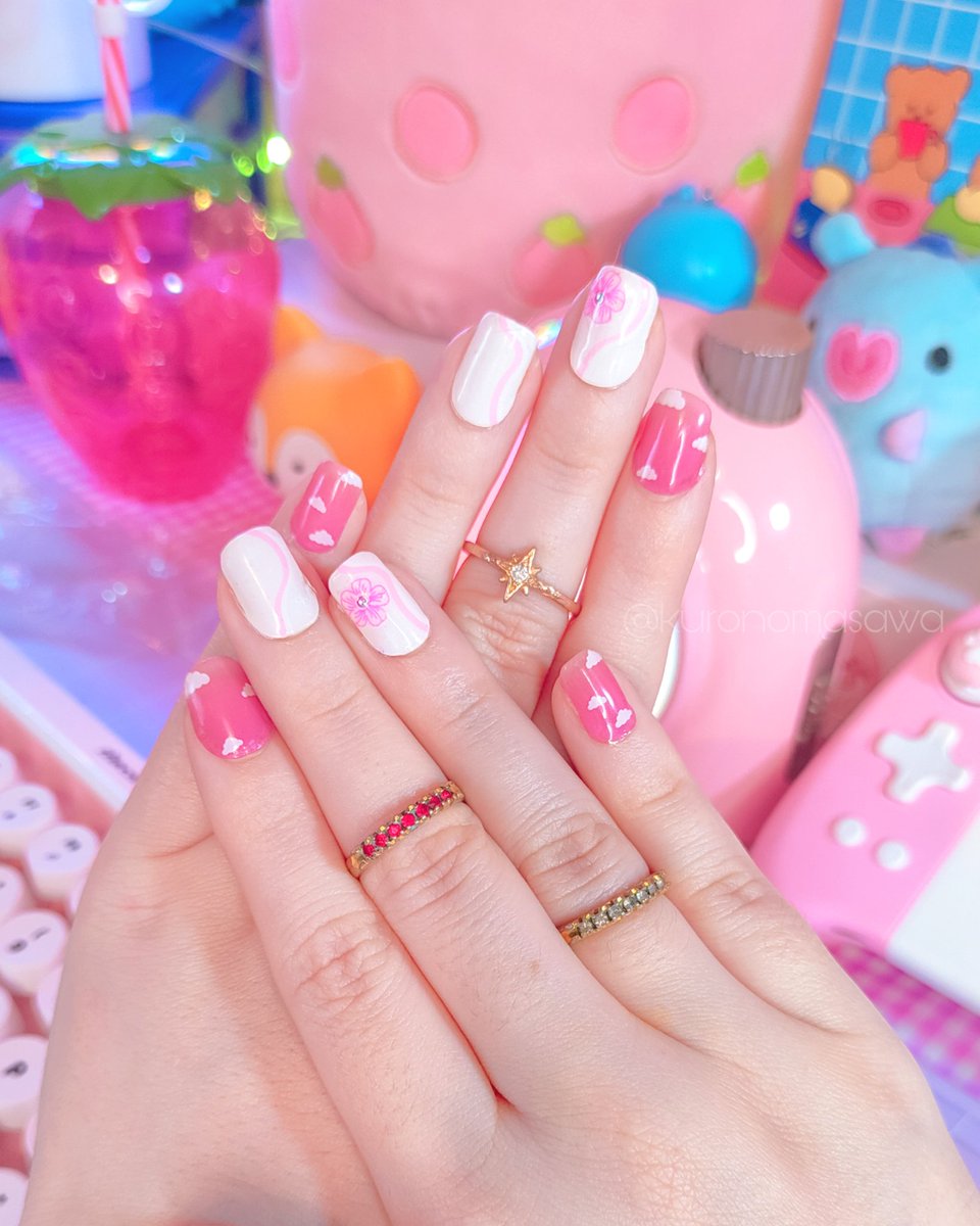 kuronomasawa's tweet photo. How cute my nails look with Jelcie's bubblegum pop gellies! 💘 https://t.co/CziwJMtBW4