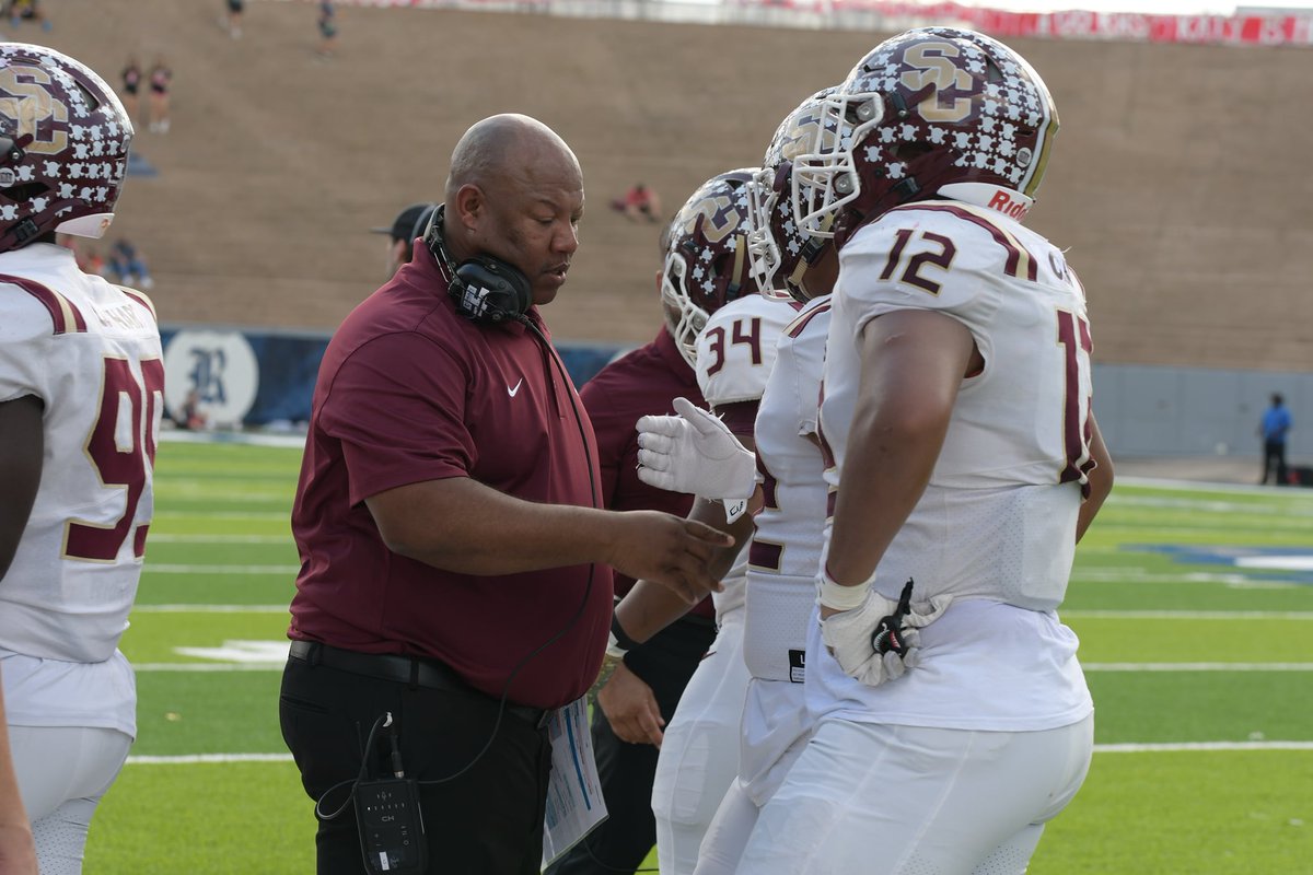 SC_BulldogFB's tweet photo. We couldn't end the day without wishing THE BEST Assistant Head Coach/Defensive Coordinator THE HAPPIEST BIRTHDAY! The Bulldogs hope you have a fabulous day! And, we cannot wait to get back to work on Monday with you! @dodie4nic You are ALWAYS #ALLIN for the program and players! https://t.co/9Rj9XWmQnO