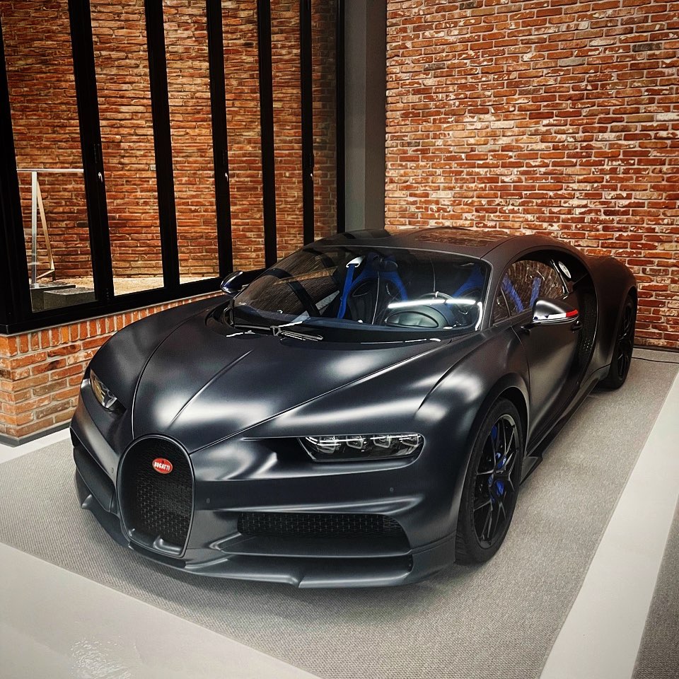 addict_auto's tweet photo. Bugatti Chiron 😍 https://t.co/5ed2zH45M2