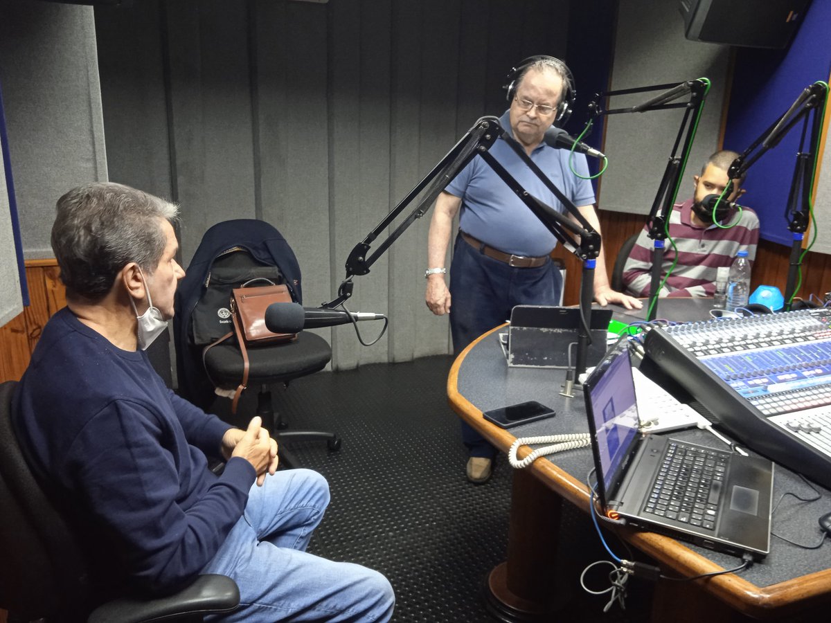 Este fin de semana en #Preludio por <a href="/Unionradionet/">Unión Radio</a> 90.3 FM, entrevistaré a <a href="/DavidAscanioO/">David Ascanio O</a>, <a href="/moritocastro/">Mauricio Castro</a> <a href="/cheohurtado4/">cheohurtado4</a> y <a href="/JorgeTmandolina/">Jorge Torres</a> #Concierto 50 <a href="/SGuayanesa/">Serenata Guayanesa</a> MundoUR.com Canal 980 @SimpleTVVE pág YouTube Unión Radio Sab 6am y 11pm Dom 8 am