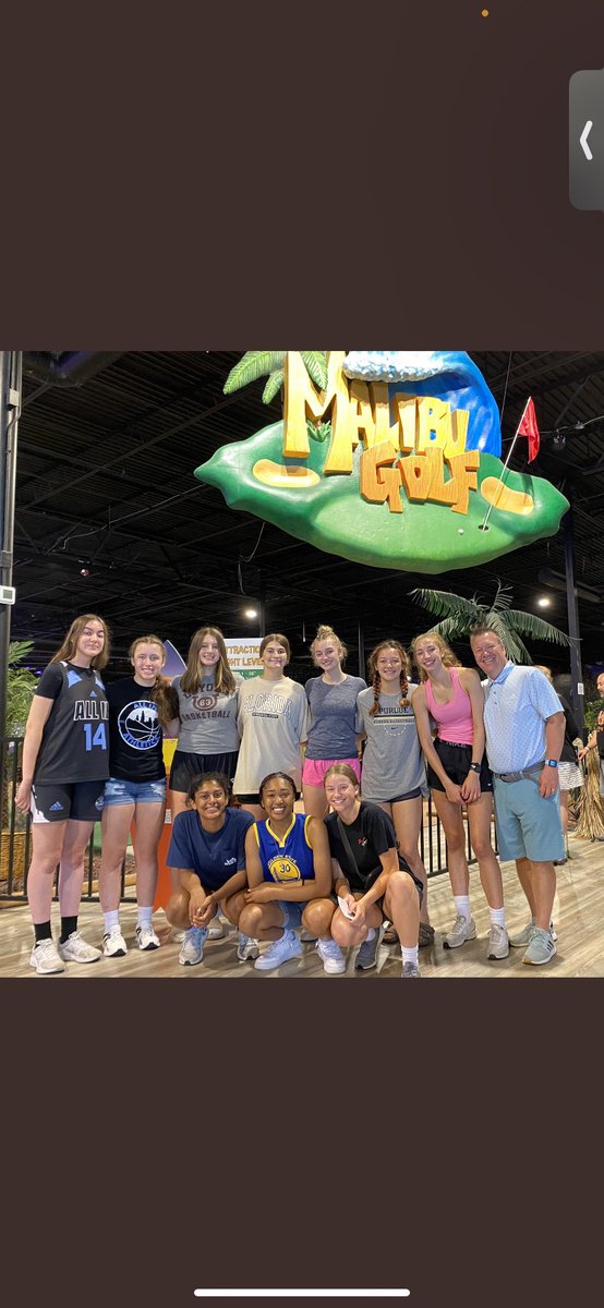 AvaBarszcz's tweet photo. Awesome couple of days in Louisville with my girls!!! Love this team so much. @AIAelitegirls @TFNsRun4Roses thank u for having us! https://t.co/SZXdeHIo7L