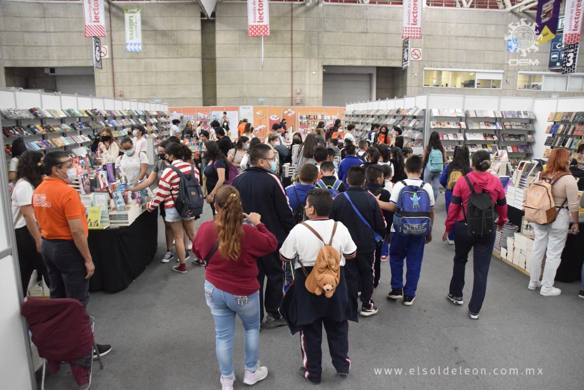 soldleon's tweet image. #MiFenal 📚 |Último día de la Feria Nacional del Libro de León ¿Qué te pareció su regreso?
Fotos: Francisco Carmona | El Sol de León

👉bit.ly/2MyTJaU