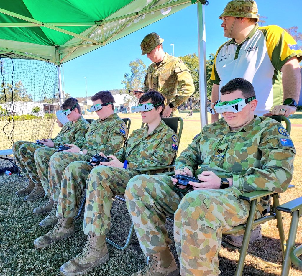 AUADRT's tweet photo. More pics of the 4 fastest #AACadets in 🇦🇺 from Race Day at @20RegtRAA at our #DroneRacing Boot Camp for @AustralianArmy Cadets: #NextGen for ADRT right here!
#SendIt!
@FORCOMDAusArmy @ChiefAusArmy @COMD6BDE @COMD7BDE @comdforcomd @DGAvnAusArmy @COMD16Bde https://t.co/c0K1082BmG