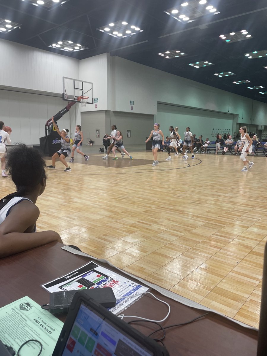 ToledoElite's tweet photo. Philly Belles-Albany Capitals ⁦@USJN⁩ Premier Invitational https://t.co/tAWax3FIsc