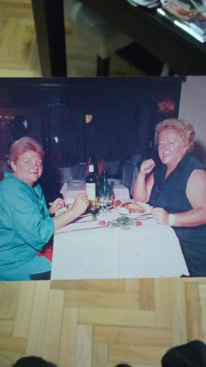 tabordavicky's tweet photo. La historia termino bien mi abuela se hizo tortita y rearmo su vida https://t.co/Nwdo3zC9AP