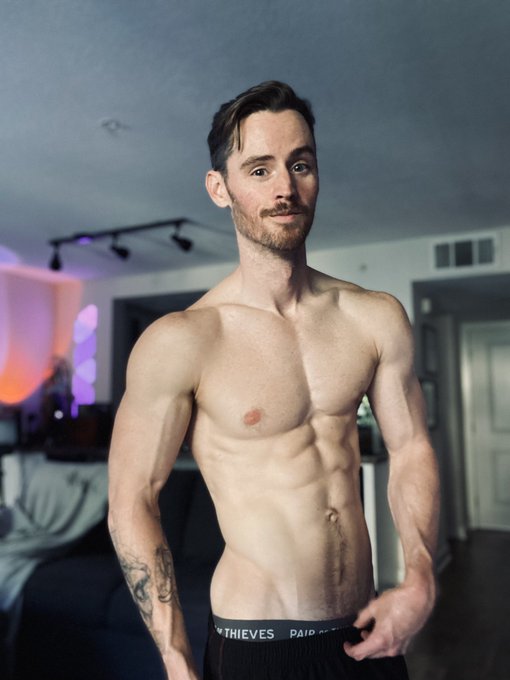 Serving body. Order up!🛎 https://t.co/Rtdbg56ss0