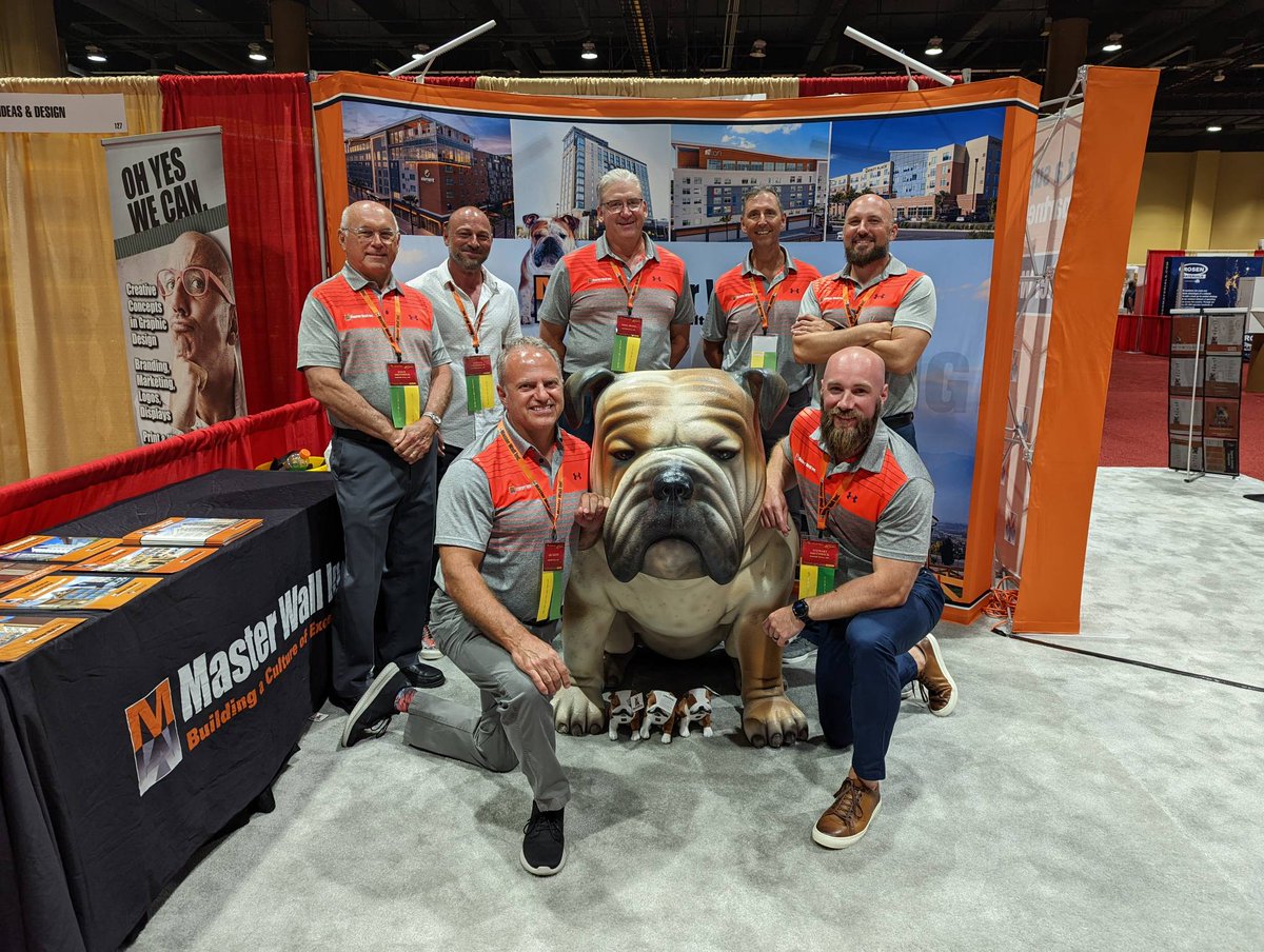 Day one in the books. Thanks to everyone who stopped and took a picture with Darby. We'll see ya tomorrow for day two!

#wefinishstrong #fwcca