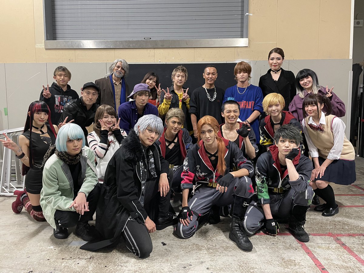 HiroYuumiTomo's tweet photo. 昨日、チームWhiteの千穐楽でした！
応援下さった皆様、ありがとうございました♥️
今日から4公演、チームBlackで全員が完走できますよう、集中して、そしてこの作品のメッセージを伝える一人として心を込めてお届けします✨
本日もシアターGロッソにて、お待ちしております！
#ナイステ #ナイトヘッド https://t.co/7FTd3EutNt
