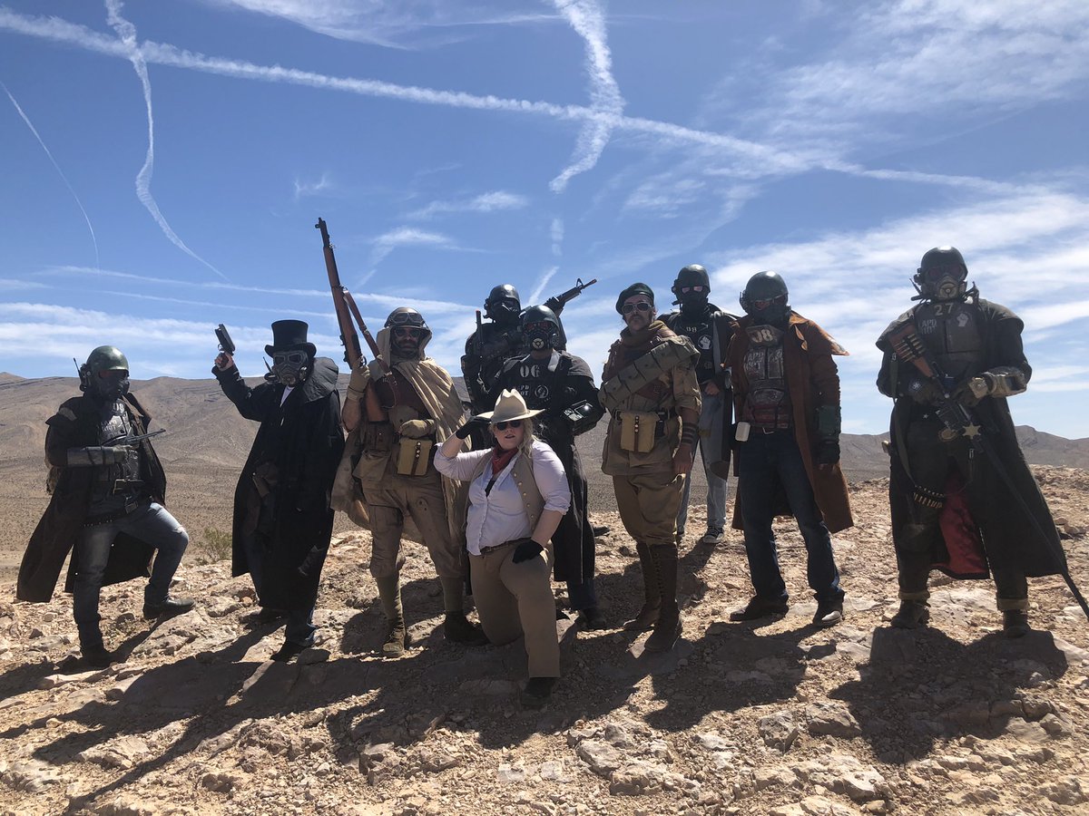 WebbProduction1's tweet photo. Folks. I had so much fun for Fallout New Vegas day!! #FalloutNewVegas #Fallout #FalloutNewVegasDay https://t.co/gHyzuwGAYQ