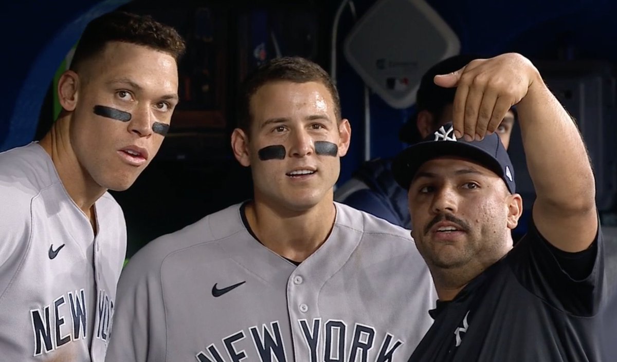 ThrwItReallyFar's tweet photo. @TalkinYanks “And then it landed about 15 feet behind him” https://t.co/rZQjrkEI5v