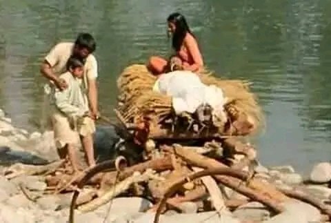 बि.स.१९७७ साल, असार २५ गते,
आज भन्दा ठिक १०२ बर्ष पहिले,
तत्कालीन राना प्रधानमन्त्री श्री ३ चन्द्र शमशेरले सति प्रथाको अन्त्य हुने/भएको घोषणा गर्नु भएको थियो।
सति प्रथाको अन्त्य भएको आज १०२ बर्ष पूरा भएको छ।